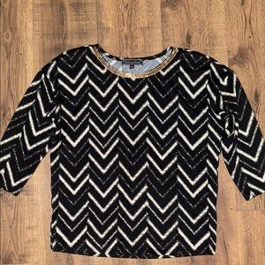 VINTAGE ROSE Black and White Chevron Blouse with Gold Accents